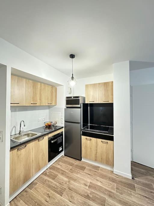 Appartement Cosy House A 6 Min Du Rer A Et Psa à Carrières-sous-Poissy Extérieur photo